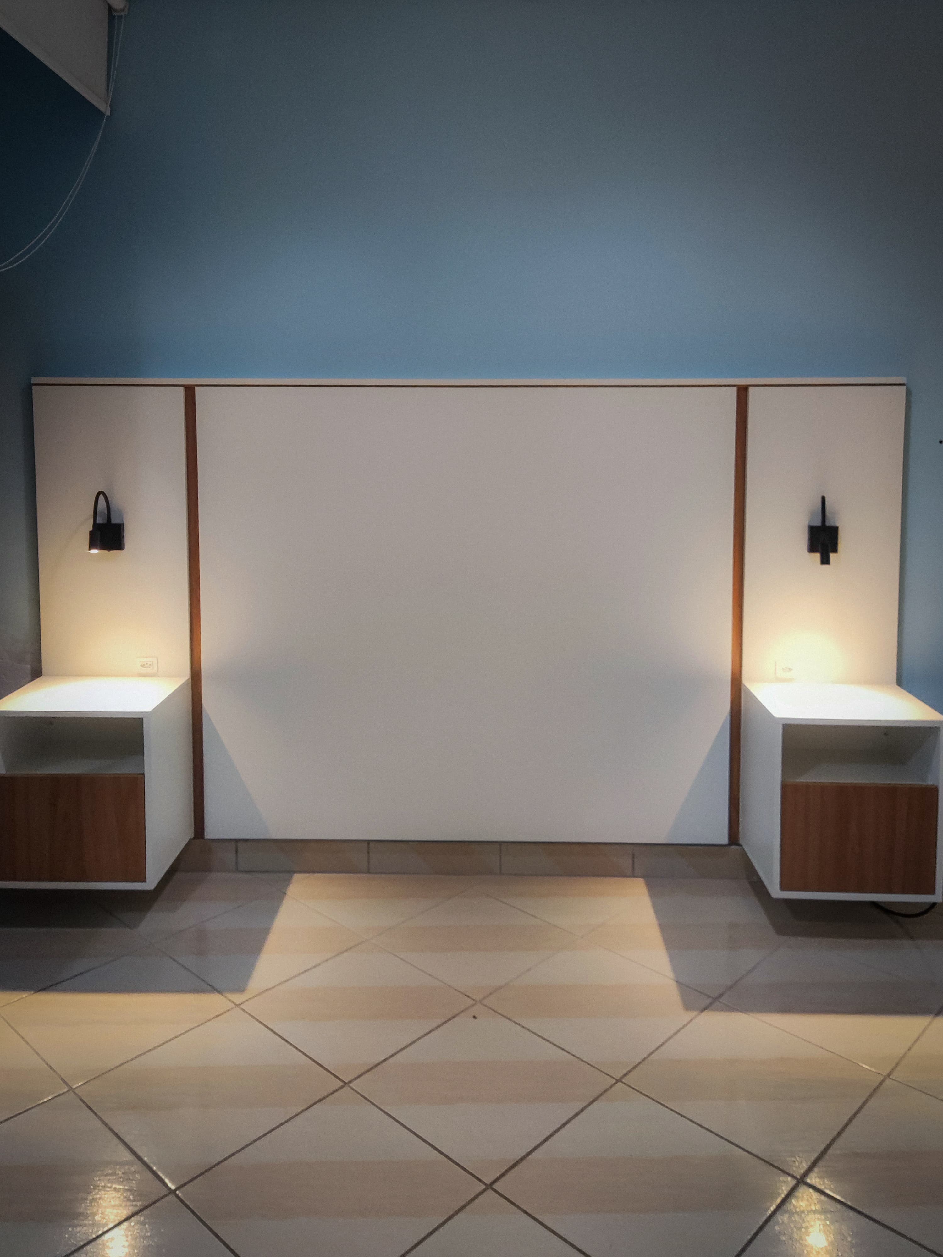 Buffet com portas de vidro – imagem 2